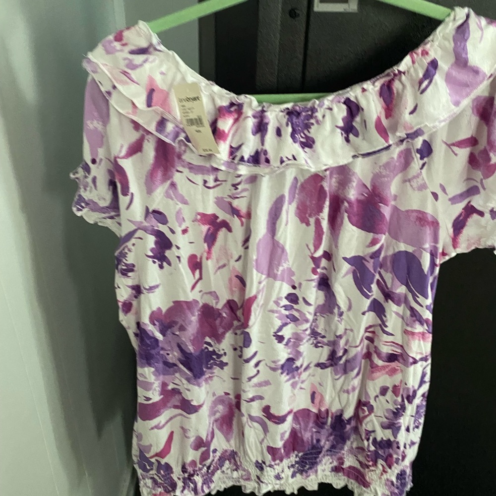 Lane Bryant short sleeves top with elastic on the bottom